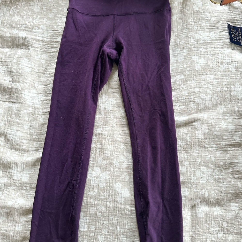 Lululemon 3/4 length Wunderunder Leggings